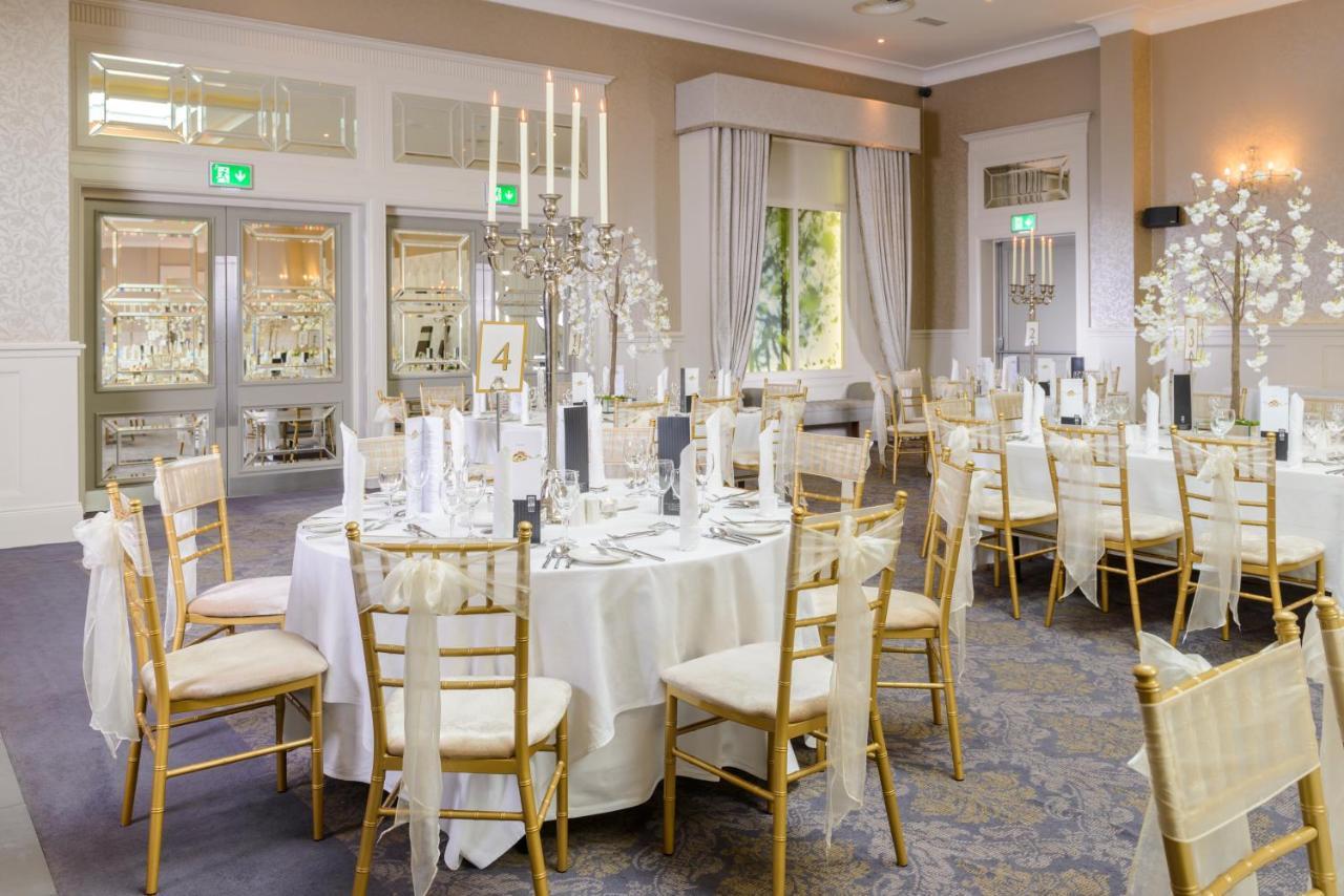 Killarney Oaks Hotel Екстер'єр фото