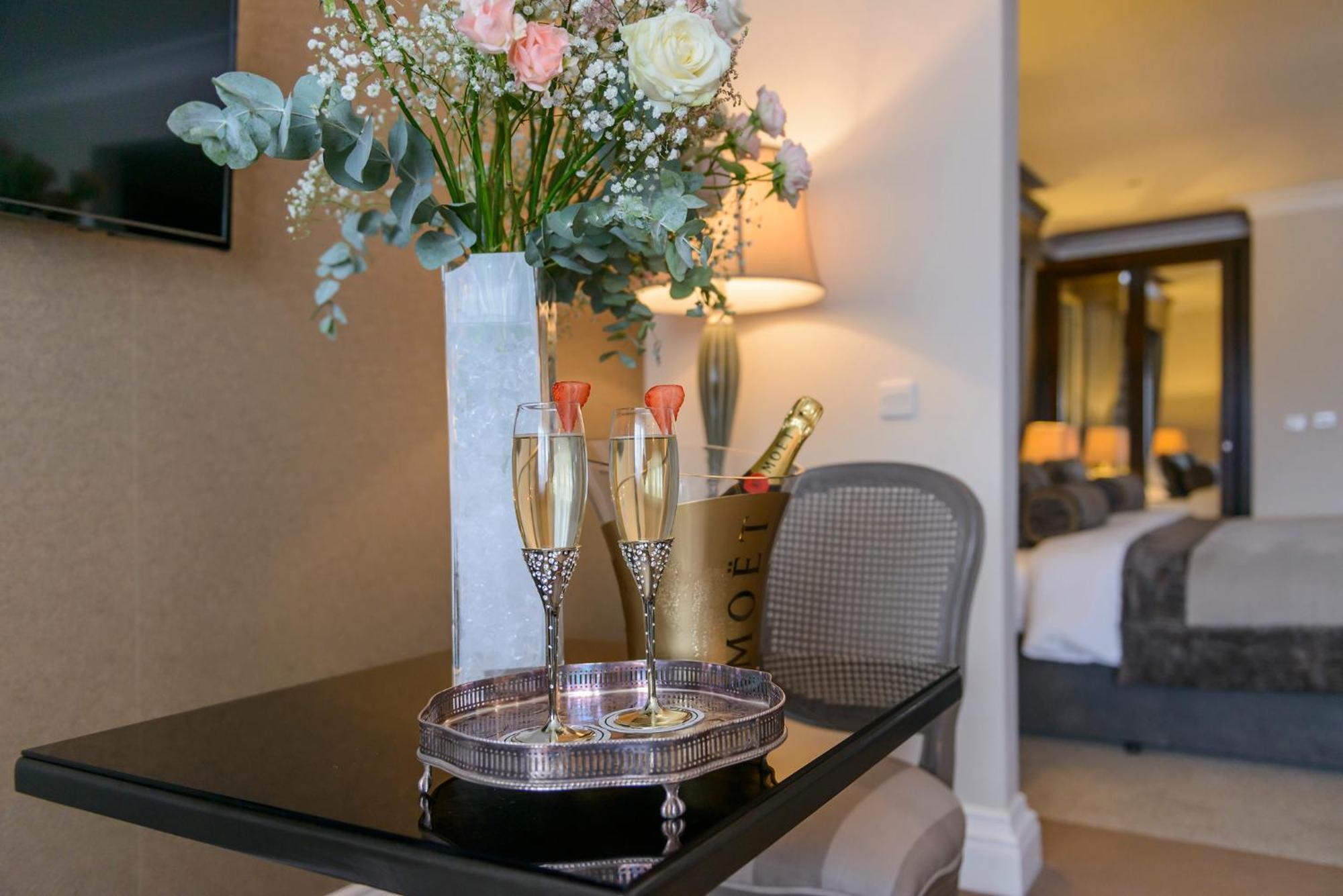 Killarney Oaks Hotel Екстер'єр фото