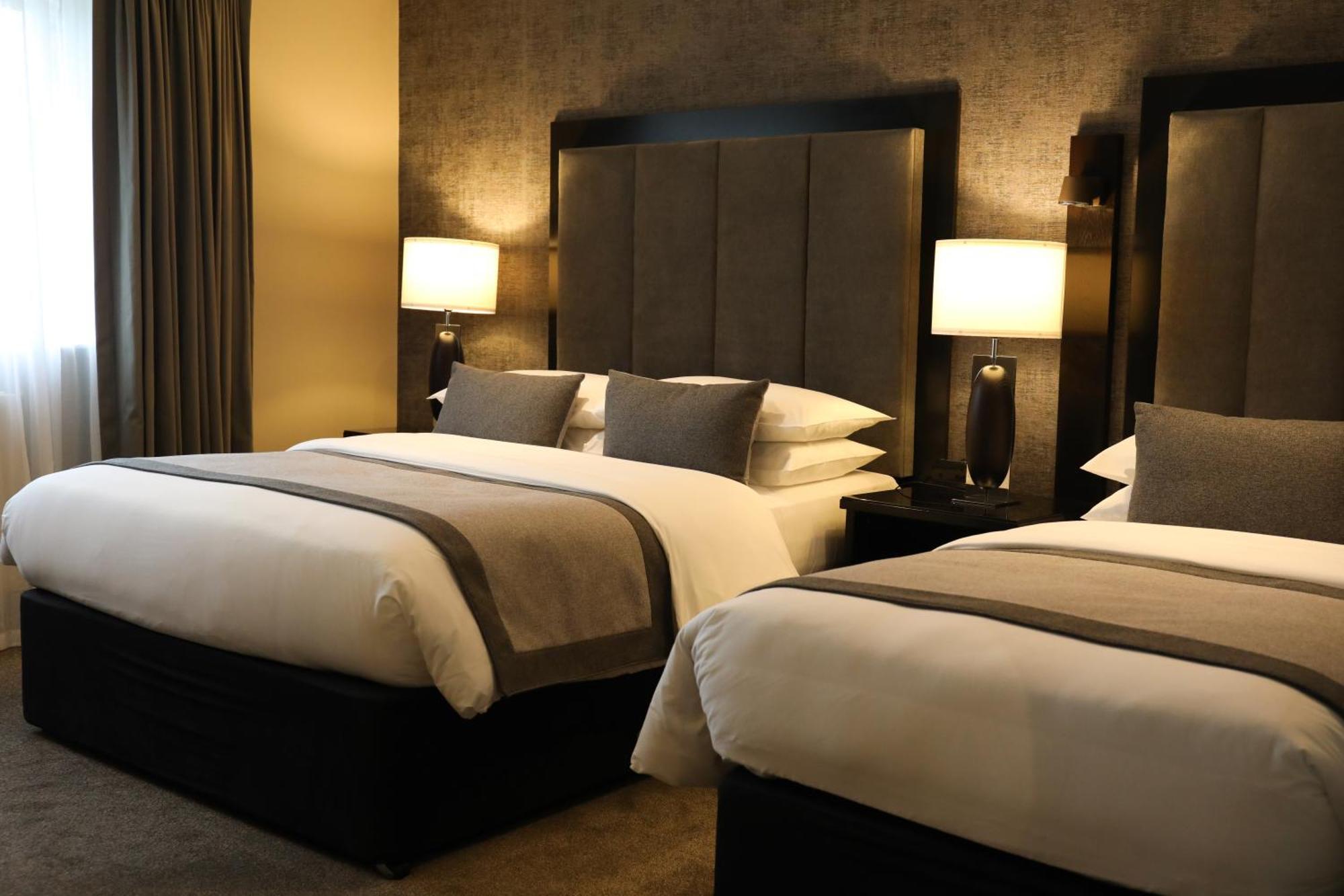 Killarney Oaks Hotel Екстер'єр фото