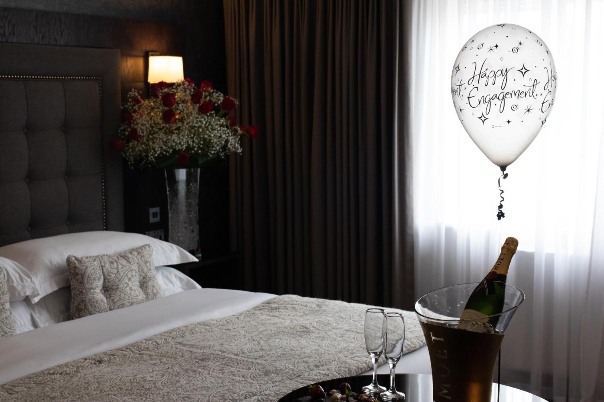 Killarney Oaks Hotel Екстер'єр фото