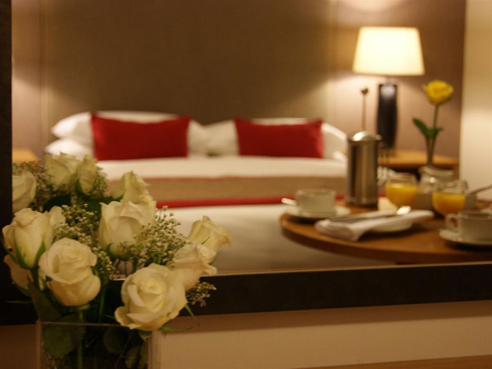 Killarney Oaks Hotel Екстер'єр фото